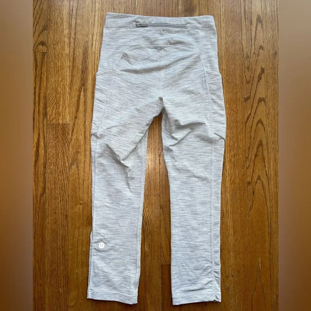 Lululemon Speed Up Crop Pant Size 2